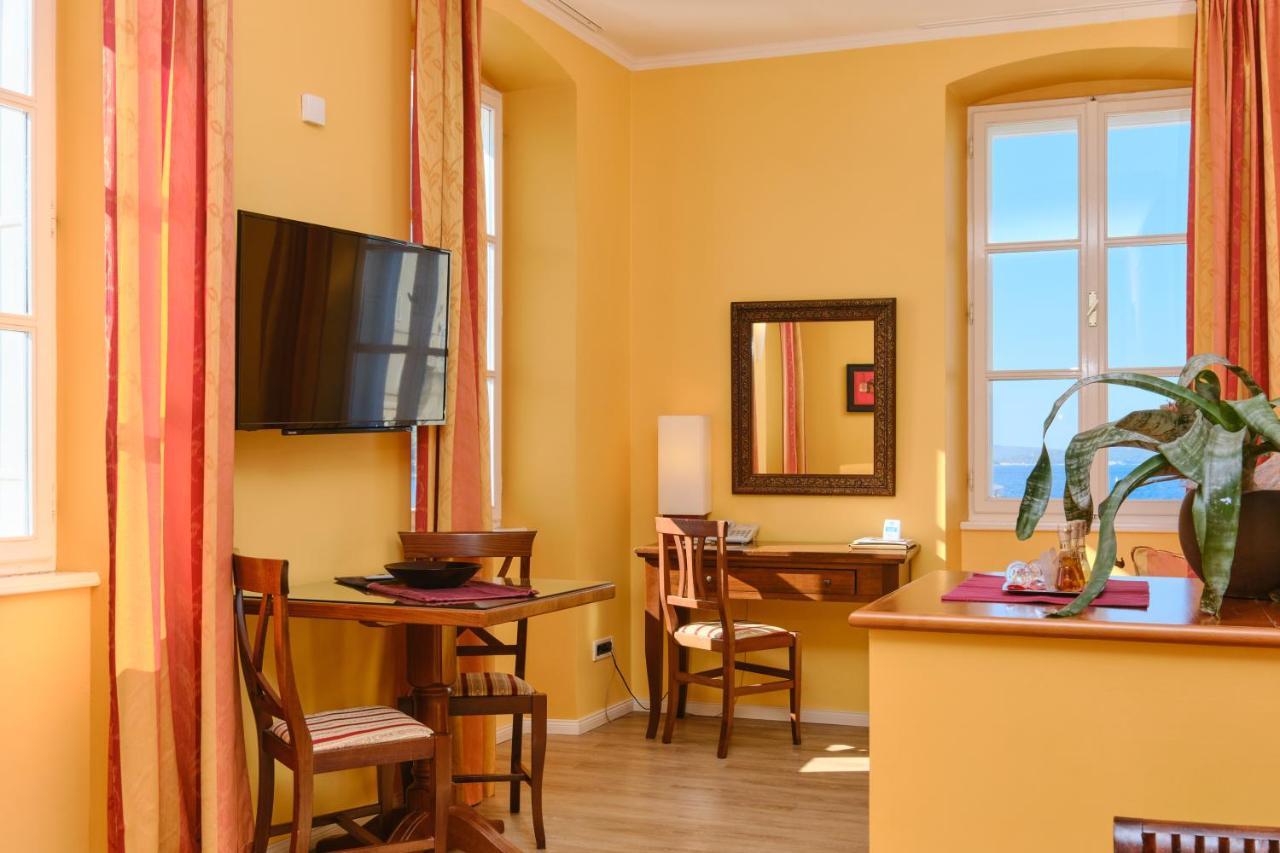 Mare Mare Suites Mali Losinj Exterior photo