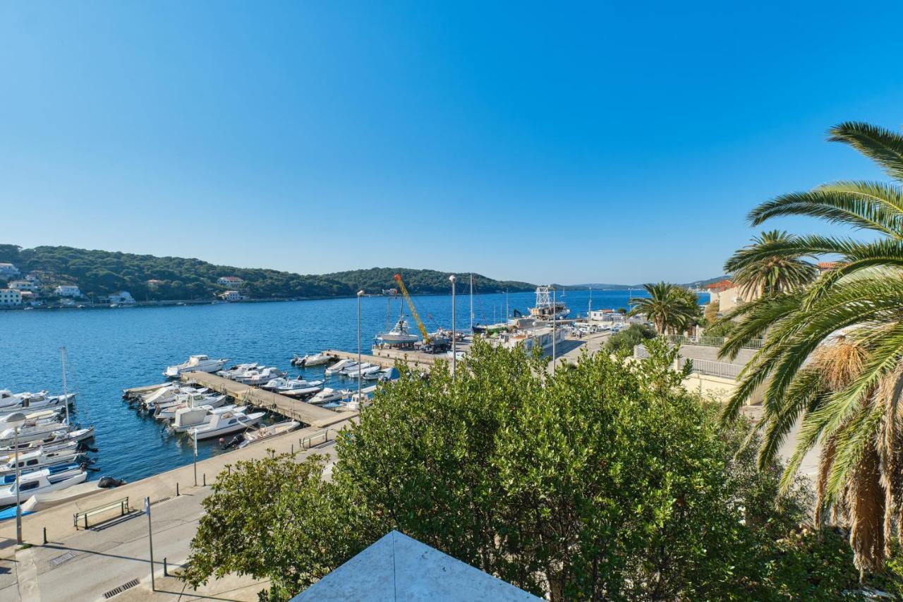 Mare Mare Suites Mali Losinj Exterior photo